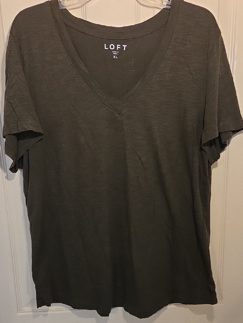 🚦3for$15🚦LOFT Womens V-Neck Tee in Olive / Charcoal